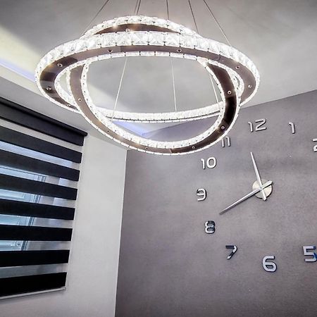 Deluxe Apartment F & M Tucepi Bagian luar foto