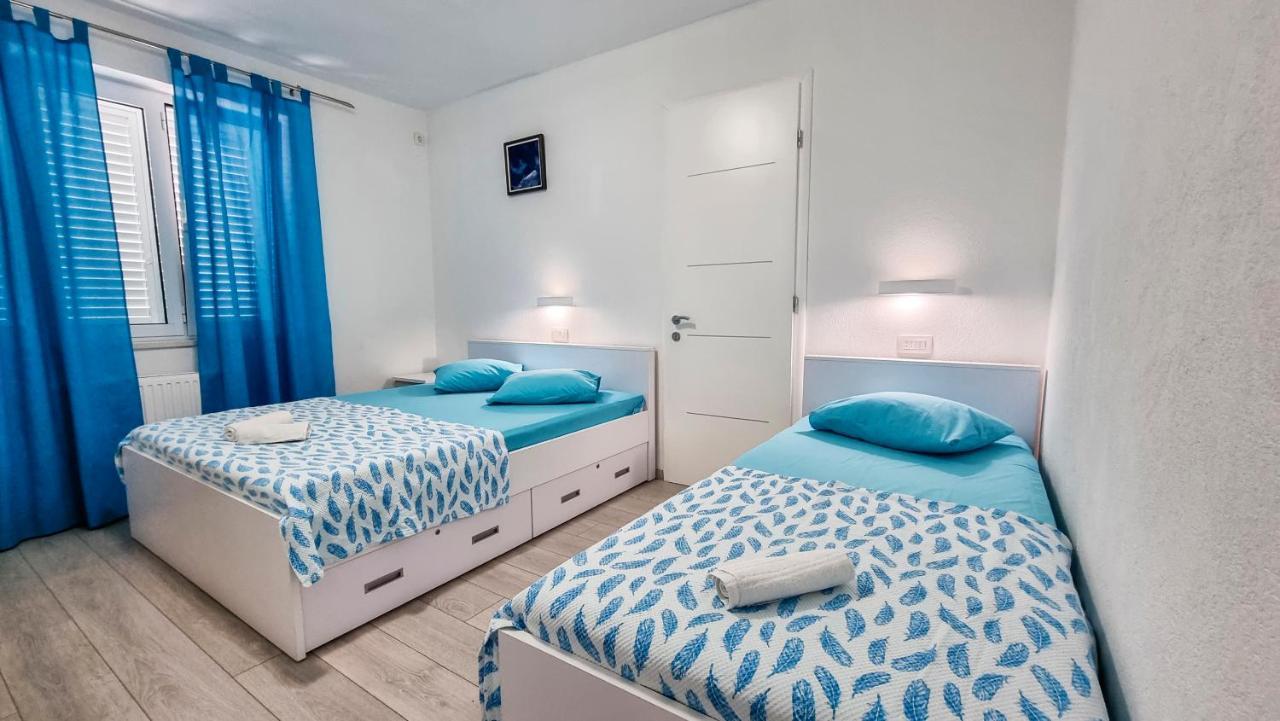 Deluxe Apartment F & M Tucepi Bagian luar foto