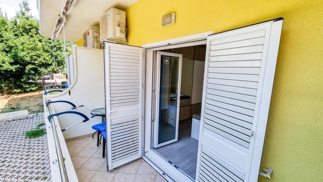 Deluxe Apartment F & M Tucepi Bagian luar foto