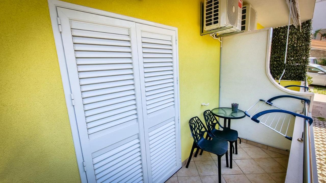 Deluxe Apartment F & M Tucepi Bagian luar foto