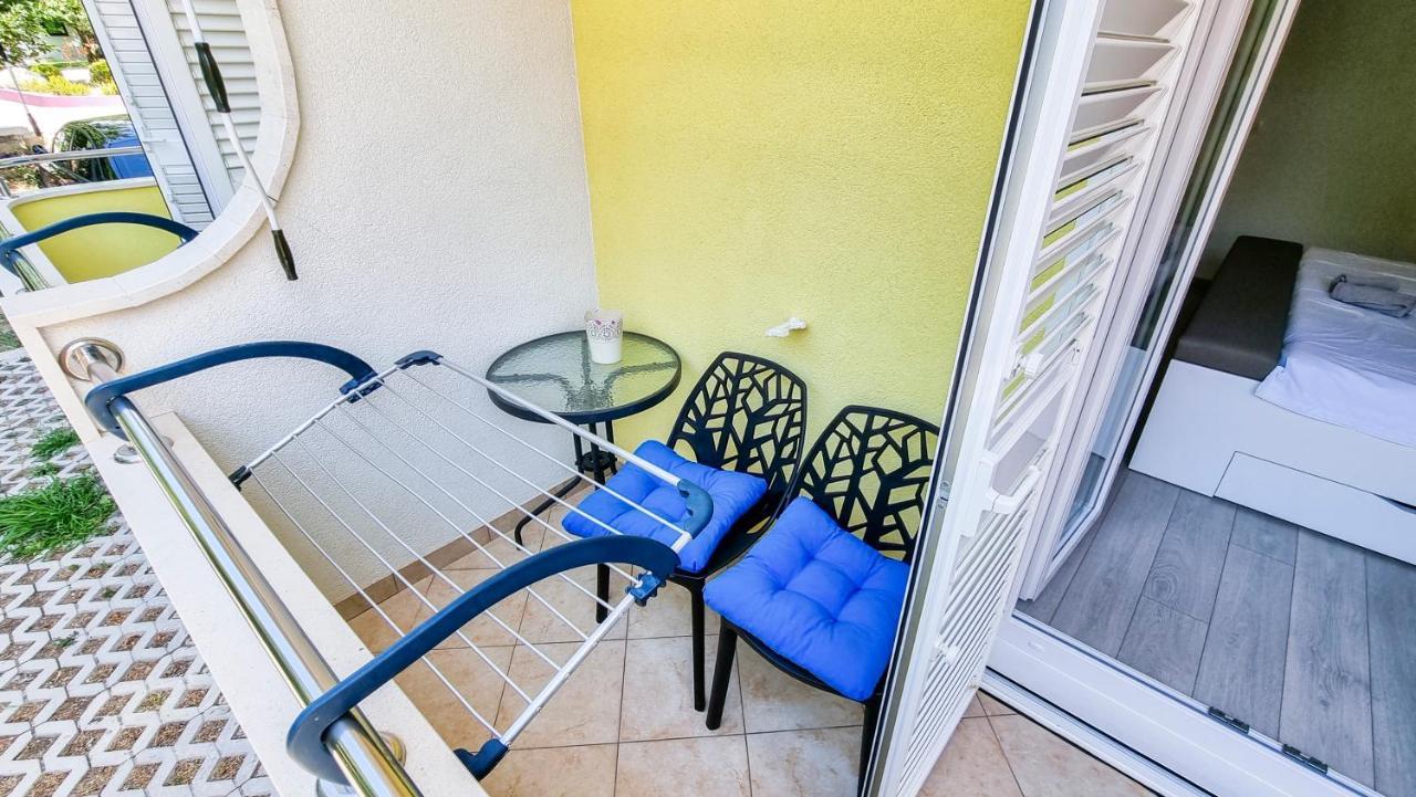 Deluxe Apartment F & M Tucepi Bagian luar foto