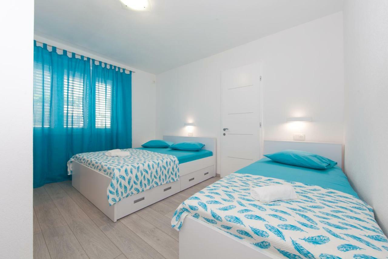 Deluxe Apartment F & M Tucepi Bagian luar foto