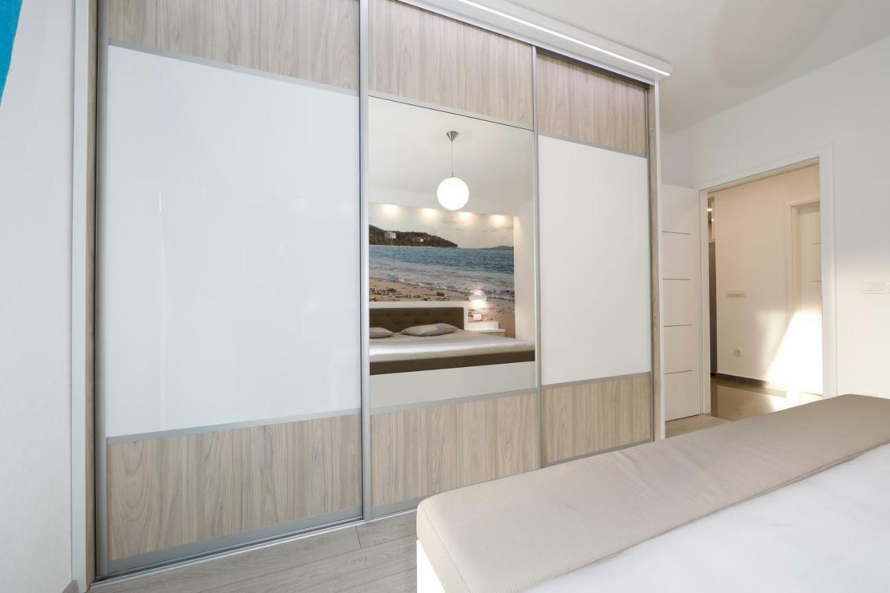 Deluxe Apartment F & M Tucepi Bagian luar foto